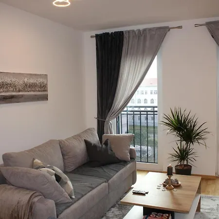 Zentrum Residenz - Wohnen Auf Hoechstem Niveau Apartment *