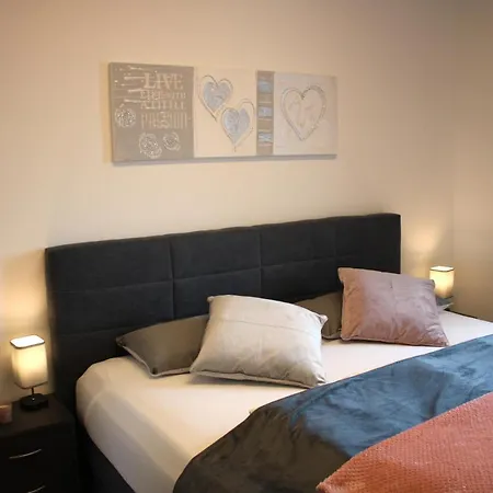 Zentrum Residenz - Wohnen Auf Hoechstem Niveau Appartamento Lipsia