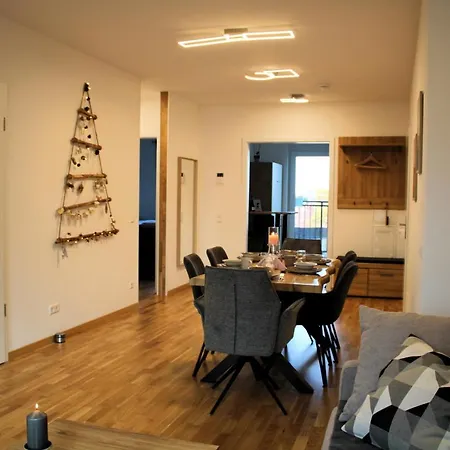 Lägenhet Zentrum Residenz - Wohnen Auf Hoechstem Niveau *