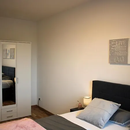 Zentrum Residenz - Wohnen Auf Höchstem Niveau *